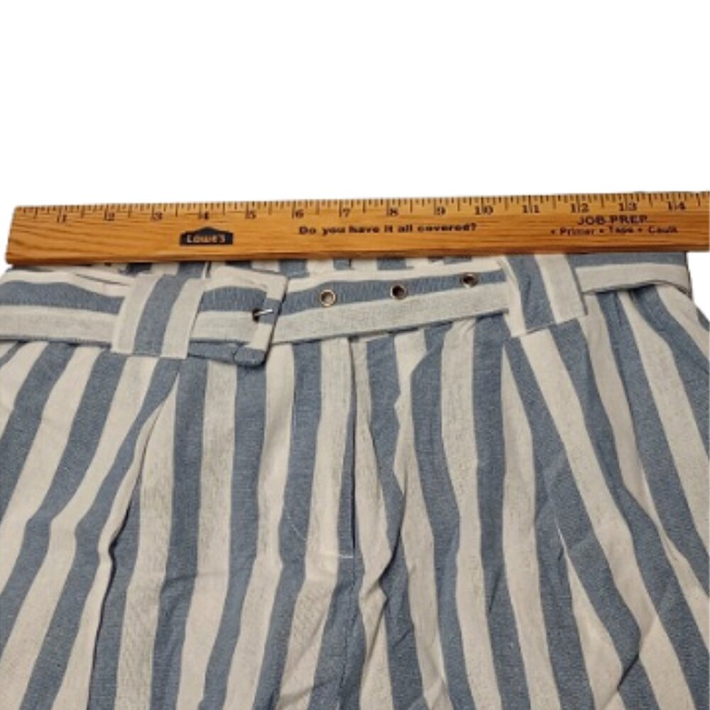 Fashion Nova Bring Striped Belted Shorts Blue/White Size Small NWT - Picture 8 of 8